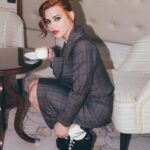 Billie Piper Instagram - One scoop or two @mcalis10 ? #scoop COMING SOON on @netflixuk FULL VINTAGE VIV @rebeccacorbinmurray @rellikvintage 📸 @bella_bradbury