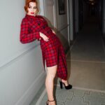 Billie Piper Instagram - WANT THE SCOOP? #SCOOP 5th of APRIL @netflixuk Pressing on in…. #vintage @viviennewestwood @aquazzura @lasso_jewelry @rellikvintage 👏👏👏 @dundascomms @rebeccacorbinmurray @_nicgoodwin @monaleannemakeup @johnmacphersonhair @charlottehabibi @debbiethomasclinic @bhambnails Special thanks to 📸 @bella_bradbury