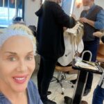 Billur Kalkavan Instagram – Yenilenmek iyidir…
@adnanserter @ayhankna24 @kuaforstudio
.
.
.
#saç #hair #boya #dye #bakım #sarı #blonde #kuaför #hairdresser