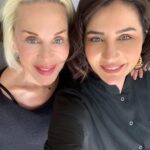 Billur Kalkavan Instagram – Bugün @dr_meral_alacadag elinden @metspharma’nın ürünü 5 nokta lifting’i yaptık. Ameliyat olmadan ufak dokunuşlarla iyi kalmak mümkün.
.
.
.
#estetik #dokunuş #lifting #doktor #arkadaş #medikalestetik