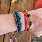 Billur Kalkavan Instagram - @sibelcetasarim sayfası sahibi sevgili Sibel’den hediyeler geldi. Çok teşekkürler, ellerine sağlık ❤️ . . . #tasarım #design #bileklik #bracelet #elyapımı #handmade #hediye #gift