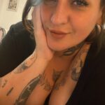 Bimbo Godoy Instagram – Hacete el reprocann! Aunque tarde! Más en este contexto, esta todo muy complicado. Cuidémonos! Y si por ej no cultivas asociándo tu reprocann a una asociación civil como @weplant.arg @weplant.com.ar podes acceder a cannabis premiun de alta calidad previa consulta médica con @dra.magaliavruj especializada en cannabis y a quien también recomiendo con el corazón, sabiendo exactamente que estás consumiendo y disfrutando verdadera magia y en un marco de seguridad. También poder sostener un tratamiento con aceite medicinal y evaluar el proceso porque usas el mismo, no vas cambiando a cualquiera y es buenísimo! En serio cuando arranque tomaba clonamuerte para dormir! Y la crema cuando me muera untenme en ella y volveré a la vida. Te quiero mucho @weplant.arg 💚 Me haces muy bien!