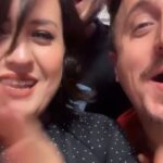 Bimbo Godoy Instagram – Ya subido nuestro encuentro que además es un programa. 🍄 Suena como si tuviéramos algo claro pero es solo el oficio, es que no es algo pensado o descubierto, ES y hoy lo decimos en voz alta nosotros, mañana una ardilla, pasado una abeja, después vos. Que florezcas! Como cada lunes mi vida al estar un rato con estas maravillosas bolas celestes. BMT, lunes de 22 a 0 hs x @eldestaperadio🌸 Gracias por escucharnos y acompañarnos!