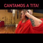 Bimbo Godoy Instagram – No sé como termine entre todas estas cantantes increíbles y faltan muchas! Esto es algo de back. Que hermoso, supongo porque ella, Tita Merello es: esa, sú manera de “decir”, ese otro elemento donde además de música se escucha la verdadera voz de un alma, cantando. Así que persiguiendo su legado de ser, hacer y decir homenajeamos a Tita, a 20 años de su muerte y paso a la eternidad de nuestra historia. Miren que flash todas esas talentas y yo colada jajaj.