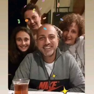 Binnaz Ekren Instagram - Bugün  1 Ekim..Benim canım , biricik kardeşimin doğum günü. @mertekrenofficial 
İyi ki dogmuş. Uzun, sağlıklı herşeyin gönlünce olduğu nice yaşları olsun🥰🥰🥰♥️♥️♥️😘😘😘
Seni çoook seviyorum.