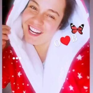 Binnaz Ekren Instagram - Güzel bir pazar günü geçirin. Tabii ki #Emanet izleyerek. ♥️🥰🙏