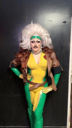Biqtch Puddin Instagram - Who else is staying up tonight to watch #XMEN97 tonight? Last episode still has me GAGGED! @xmenofficial @disneyplus @marvelstudios #ROGUE #XMEN #MARVEL 

Outfit by @enrique.thomas 
Wig by @wigsbytips 
Hair provided by @ardawigs