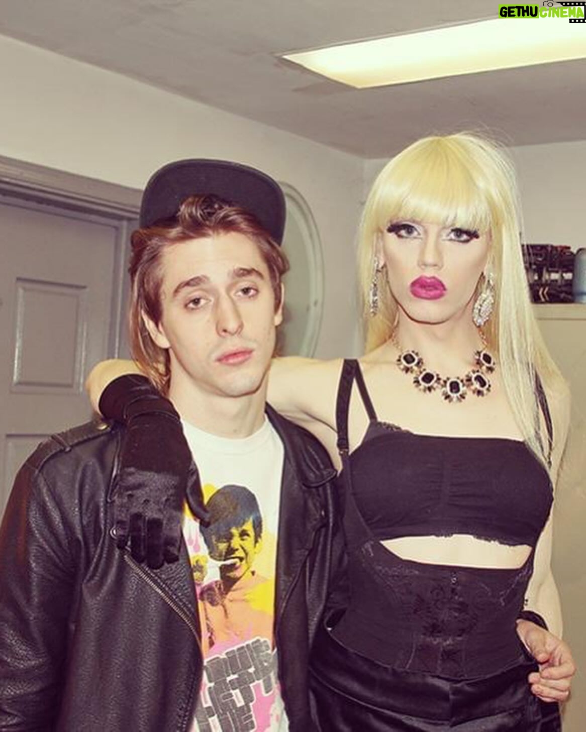 Biqtch Puddin Instagram - Happiest of Birthdays to my “older” sister, @brigittebidet. We have gotten to perform all over the United States together and damn you are such an icon. A phenomenal entertainer, a champion of Atlanta Drag and just a gem of a human being. Lucky to be your friend but even more so to be your sister. I love you so much and I hope you have a wonderful bday. Here are some pics/videos of us over the years. Gosh I just fucking love you. 💛👯♀️✨