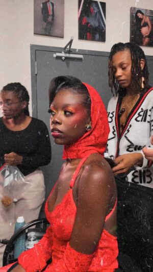 Birgundi Baker Instagram - Sneak peek of an amazing photoshoot I did with the talented, kind & beautiful @birgundi_baker aka “Kiesha” from @shothechi 🙏🏾🫶🏾 it was nothing short of amazing & we really created some magic. 

The entire team came & killed it. Like, killed it. I appreciate & got love for all of yall. 🙏🏾🔥

📸: @xavierleeds 
Creative Director: @theisissymone 
MUA 💄: @irie_alheri 
Stylist: @dollsbynani 
Hairstylist: @ajknowshair 🐐 

#chicago #actress #chicagocreatives #chicagoart #publishedphotographer #mua #chicagomua #hairstylist #chicagohairstylist #publishedhairstylist #sonyphotography #sonyphotographer #godoxusergroup #godox #godoxlights #editorial #highfashion #stylist #celebritystylist #explore #explorepage #retro #vintage #pisces #melanin #blackgirlmagic