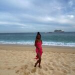 Birgundi Baker Instagram - summer, come back baby