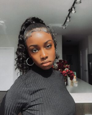 Birgundi Baker Instagram - swooped edges and operas.. handle me different.