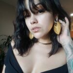 Bixton Suicide Instagram - Just because I can't leave the house, doesn't mean I won't look good sitting on the couch eating my vegan chocolate cake 🎂 (Pookie made it 😢) Thank you Pookie for these gorgeous @mayajewelry earweights 😻 🦀🦀🦀 HAPPY BIRFDAY to all my crabby friends. Belated group celebrations hopefully next year 🤞🏽😷