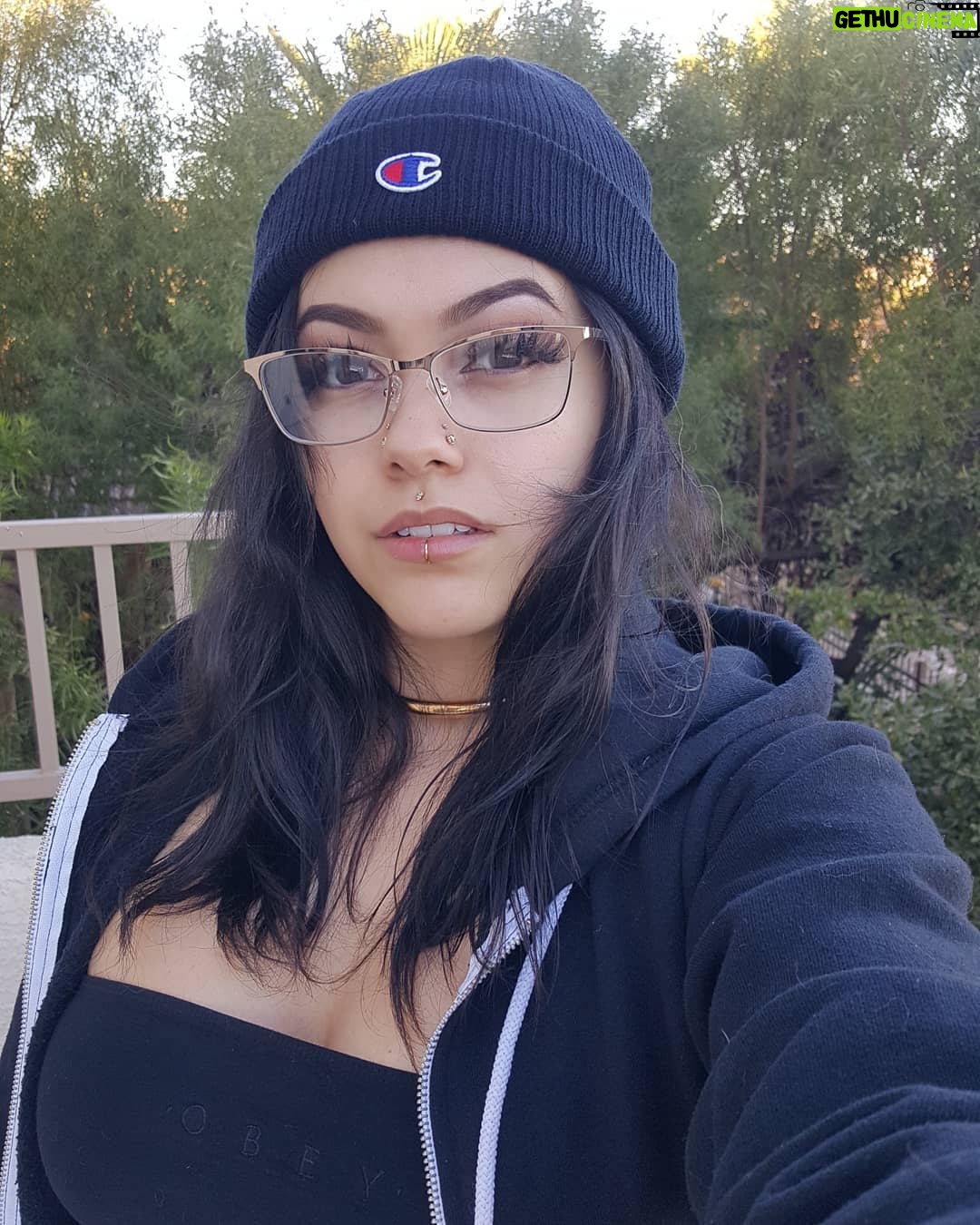 Bixton Suicide - 13K Likes - I binge watched 'Dororo' last week & can I tell you how much I effin' loved it!? 😩😭
Then I finished 'Utopia' (2020) in one night.. Watched the sun come up ⛅🌞
What's next on the watchlist tho?
#animelife #conspiracyheaux