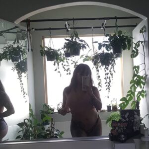 Bixton Suicide Instagram - "Plantcare is self care"
Its really been my coping mechanism these days.

Feel anything= 🌿👋🏾

Tending to these little photosynthetic bastards brings me a sense of peace I rarely get elsewhere.. well except with 🍄👽
I'm very grateful @lococivilian enjoys the plantlife I've been hoarding into every crevice of our shared spaces 😜

#selfcare