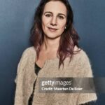 Blanca Lewin Instagram - Alguna vez fui una madre lactante de pelo morado paseándome por el festival de Sundance. Hoy buscando una foto en específico con la @soygabrielapaz que está de cumpleaños (y que no encontré), se me apareció esta otra. #tb2017📸 ¡Que tengan una feliz semana!