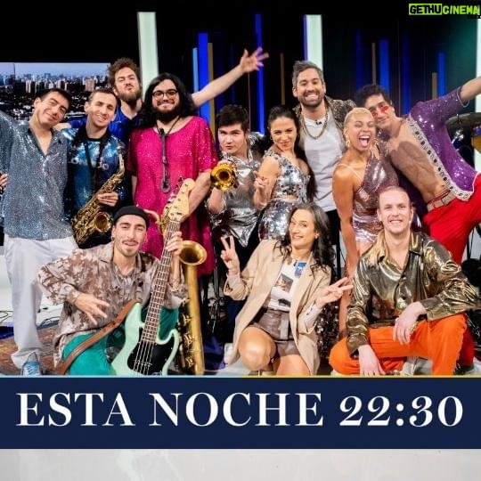 Blanca Lewin Instagram - ¡Hoy en Hora 25 con @blancalewin!📺 Tendremos la música de @newenafrobeat en nuestro set. Además, estaremos con la columna de teatro/artes escénicas con @yashirazhizmeri, y de música con @gonzalo_planet. Y también, conversaremos con @marceloalonsoactor y @mikcleelafond de la obra "¿Estás ahí, Yin?". 📌Recuerda #Hora25NTV con @blancalewin, todos los miércoles a las 22:30 horas por las pantallas de @ntvchile, y el sábado cerca de la medianoche a través de @tvn. #Hora25TVN #blancalewin #musica #cultura #teatro #literatura #entretenimiento #cine #televisión @tvn @blancalewin @newenafrobeat