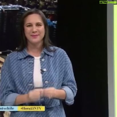 Blanca Lewin Instagram - 🔴 Histórica presentación de #Electrodomésticos en #Hora25 del canal NTV y TVN, presentando MIRAR LA LUZ, su más reciente disco que sigue presentándose el 14 de junio en Teatro del Bio Bio, Concepción, y el 29 de junio en Parque Cultural Ex Cárcel, Valparaíso! 🔊🎶🎸 Imperdible, sonido en vivo! 💥 Encuentra “Mirar la Luz” en disquerías del país y plataformas digitales 💿 ▶️ @loselectro @ntvchile @tvn @blancalewin