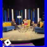 Blanca Lewin Instagram - 🔵🟣⚪️ Disfrutamos del 7°capítulo de la #Hora25NTV con la conducción de @blancalewin📺, que contó con grandes invitados, temas y música en vivo. 🎶🎵 Todo con la presentación y puesta en escena de la agrupación @metalengua, además de la columna de teatro/artes escénicas con @yashirazhizmeri, y de música con @gonzalo_planet. 👉En el estudio compartimos con Karina Sánchez del film documental "Malqueridas" y su directora @tanagilbert. 📌Si te lo perdiste, te contamos que el episodio de #Hora25NTV ya está disponible en nuestro sitio oficial, nuestro canal de Youtube NTV_Chile y también en nuestra plataforma @TVNplaycl. #Hora25TVN #blancalewin #musica #cultura #teatro #literatura #entretenimiento #cine #Televisión