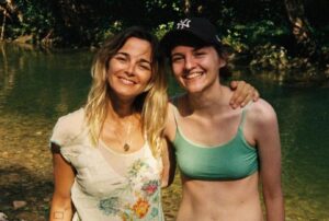 Bojana Novaković Instagram - Na Rzavu sa legendama. Odmor je otpor. ✊🏼 📸 35mm camera.