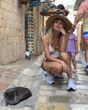 Bojana Novaković Instagram - Busy. Do not disturb.