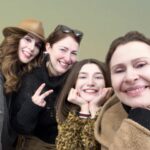 Boncuk Yilmaz Instagram - yokluğunuzda #tbt’si… 🥹 @goncacilasun @lilyairem @thesedefact
