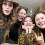 Boncuk Yilmaz Instagram - yokluğunuzda #tbt’si… 🥹 @goncacilasun @lilyairem @thesedefact