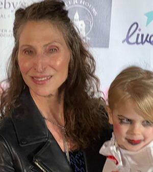Bonnie Aarons Instagram - @madametussaudsusa & my little @annabellemovie