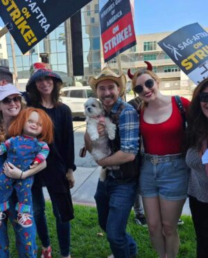Bonnie Aarons Instagram - #SAGAFTRAStrike #sagaftra #SAGAFTRAStrong  #wgastrong #solidarity