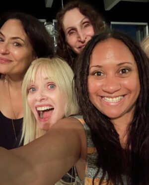 Bonnie Aarons Instagram - Ladies night♥️♥️♥️