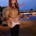 Bonnie Raitt Instagram – One year ago today, Bonnie released ”Livin’ For the Ones,” her third single off the ‘Just Like That…’ album.
Inspired by the tremendous loss and grief of the last few years, ”Livin’ For the Ones” is a call to help us move through tough times with renewed perspective and gratitude: to “keep livin’ for the ones who didn’t make it.” With Bonnie’s lyrics and music by her longtime friend and guitarist, @georgemarinelli, this rockin’ anthem to perseverance continues to resonate with so many.
This performance is from @cbsmornings #SaturdaySessions. Check it out in full at the link in bio. — BRHQ