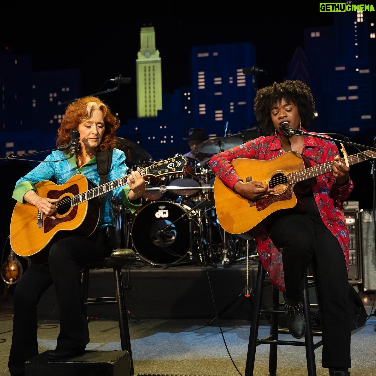 Bonnie Raitt Instagram - ACL photo dump! March 23rd is the last day to enjoy the FREE stream of Bonnie’s Season 49 episode of @acltv at the link in bio. Huge thanks to @sunnywarmusic for joining Bonnie and her band as a special guest! All photos by Scott Newton/Courtesy of ACL