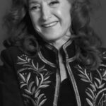 Bonnie Raitt Instagram - As we head in to Mother’s Day and Bonnie’s performance at Brandi Carlile’s @brandicarlilesmothershipwkd down in Florida, we wanted to share this cool interview Bonnie and Brandi did together in 2019 for @rollingstone Magazine’s “Musicians On Musicians” feature. Sending out a Happy Mother’s Day to all of the moms and hugs to those missing their loved ones this year. Read the full article at the link in bio ❤️ @brandicarlile — BRHQ