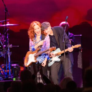 Bonnie Raitt Instagram - Wishing a very Happy Birthday to @jamestaylor_com today. Miss you, dear pal. Here’s a sweet moment from our 2017-19 tour together. Lots of love, Bonnie 

Photo by Paul Hooper (Feb 27, 2019 Lexington, KY)