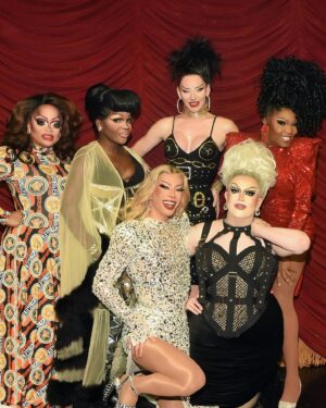 Bosco Instagram - 🎰✨Vegas dumps✨🎰
.
An incredible show, an incredible opportunity, and an incredible group of girls. 
Love to my Vegas diva❤️‍🔥(not pictured the angel @derrickbarry )
📸 @golfxmua 
🎭 @vossevents