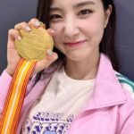 Brave girls Instagram – [📷]

피어레스 !
여러분의 응원소리에 힘입어 브레이브걸스가 양궁 금메달을 땄습니다 ! 💕 
좋은 하루가 되셨길 바라면서 남은 오늘도 행복하게 보내세요ㅎㅎ 
Fearless !
Thanks to your cheers, Brave Girls won the gold medal in archery ! 💕 
I hope you had a great day and have a great rest of the dayㅎㅎ

#브레이브걸스 #BraveGirls
#MBC #2022아이돌스타선수권대회