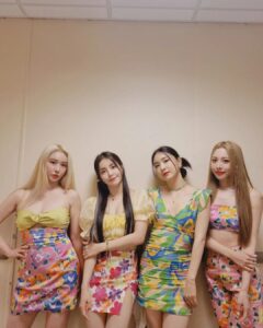 Brave girls Instagram - [📷] 뜨거운 🔥마이애미🔥의 태양만큼 마이애미 피어레스들의 응원으로 브레이브걸스의 공연이 더 완벽해질 수 있었습니다👏🏻👏🏻 꼭 또다시 만나고 싶어요! 고맙습니다 피어레스💕 Thanks to the enthusiastic support from the Miami Fearless, Brave Girls' performance became more perfect👏🏻👏🏻 We really want to see you again. Thank you, Fearless💕 #브레이브걸스 #BraveGirls #2022_BG_US_TOUR #BraveGirlsinMIAMI