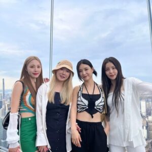Brave girls Instagram - [📷]

미국을 듬뿍 즐기는 중🔥
지금 Fearless들은 뭐하고 있나요?👀
Enjoying America 🔥
What are Fearless doing now?👀

#브레이브걸스 #BraveGirls
#2022_BG_US_TOUR