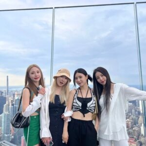 Brave girls Instagram - [📷]

미국을 듬뿍 즐기는 중🔥
지금 Fearless들은 뭐하고 있나요?👀
Enjoying America 🔥
What are Fearless doing now?👀

#브레이브걸스 #BraveGirls
#2022_BG_US_TOUR