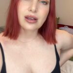 Bree Essrig Instagram - She’s back, baby! 💋 #mysocalledlife #angelachase #crimsonglow #redheads