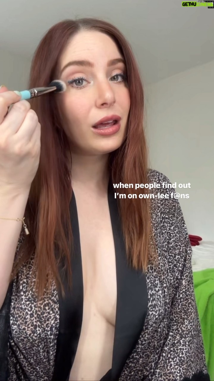 Bree Essrig Instagram - Going LIVE tonight on my Oh Eff page 5:30pm pst! Link in my you-know-where, see you there! 🥳
