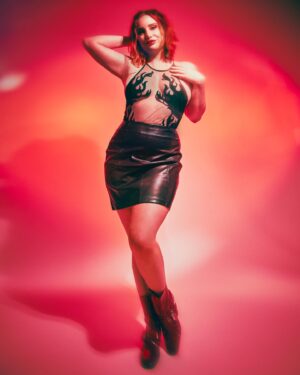 Bree Essrig Instagram - I feel like dynamite, I feel like dying toniiiight 🧨 

📸 by the one and only @savannarruedy 

#sleighbells #locustlaced #redheadmodel