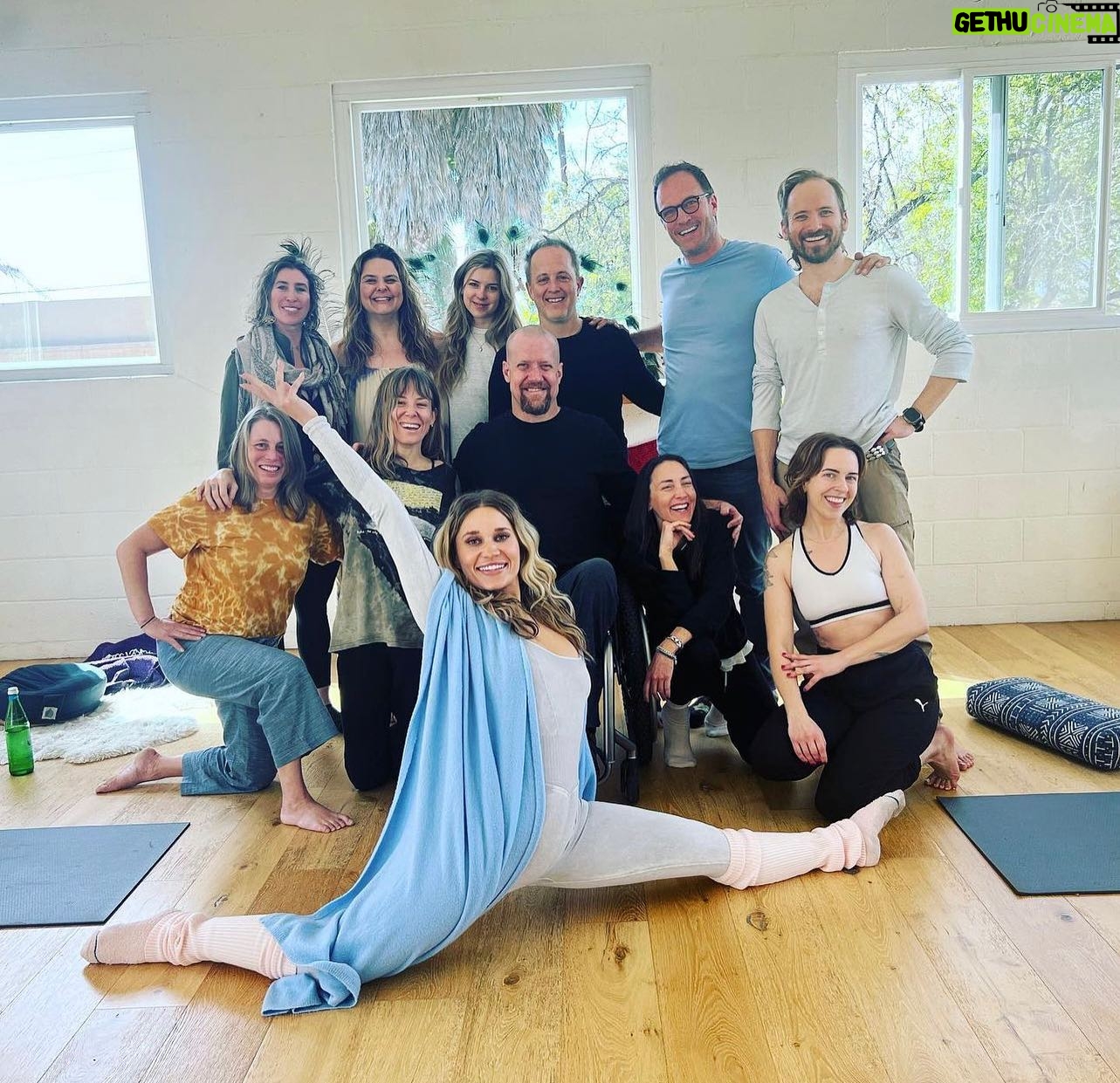 Bree Turner Instagram - What an incredible weekend with @wollrab finishing up The Artist Way with this gorgeous group of humans. So grateful to be apart of this course again this year, and to my dear friend for asking me to participate as a teacher this time around. ⚡️