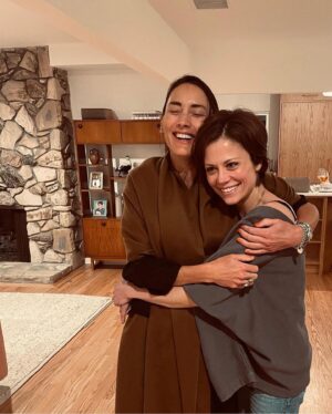 Bree Turner Instagram - My friend came for a visit. ❤️
