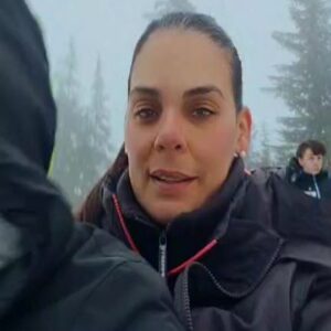 Brenda Robles Instagram - Con en nieto tubing