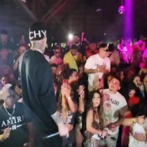 Brenda Robles Instagram - Luar la L Tampa