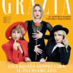Brenda Lodigiani Instagram - Katia Follesa, Brenda Lodigiani e Paola Minaccioni sono le tre protagoniste della copertina di Grazia in edicola e su app da oggi. Grazia ha scelto tre attrici comiche di punta, molto amate dal pubblico, per celebrare la Giornata internazionale della donna dell’8 marzo e per dire a tutti i maschilisti (e le maschiliste) che anche dall’ironia sulla disparità di genere può partire una rivoluzione. Nelle interviste le tre attrici smontano alcuni dei luoghi comuni sessisti più diffusi in un divertente dialogo con la scrittrice Camilla Baresani: dall’idea di maternità come unica realizzazione, alle difficoltà nel fare calcoli o nello stare al volante, alla rivalità femminile per conquistare un uomo. L’obiettivo? Far morire dal ridere, sì, ma di se stessi, chi coltiva pregiudizi sulle donne, i portatori di machismo, i sostenitori di assurde disparità. E smascherare tutto quello che non ha una motivazione, ma è solo il lascito di un’ingiustizia secolare. In teatro, al cinema e in televisione, nel nostro Paese c’è una lunga e importante tradizione di ruoli melodrammatici, mentre in passato, per quanto riguarda la commedia e la comicità, a parte la grande Franca Valeri, le donne sono state quasi sempre relegate nel ruolo di spalla di un attore. Katia Follesa, Brenda Lodigiani, Paola Minaccioni invece si sono prese la scena, hanno scelto di essere protagoniste. E per Grazia posano tra fiori e abiti da sera, tirando fuori a ogni scatto personalità e grinta. Brenda Lodigiani e Paola Minaccioni saranno nostre ospiti in diretta Instagram, qui su @grazia_it alle 18.30, per partecipare con domande scriveteci in direct o qui nei commenti. A più tardi! Intervista @camillabaresani Foto @matteostrocchia Styling @susanna_ausoni Trucco @dellortosilvia @elena.pivetta @patrizia.delcuratolo Pettinature @maurizio_kulpherk_ @mimmodimaggiohair