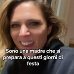 Brenda Lodigiani Instagram – Buone feste 🥳 💝🎈🎉🎁