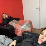 Brenda Lodigiani Instagram – Backstage Gialappashow

1 mi strucco da Ester e ripasso il copione di Annalisa con @valeriacoppo.anadema 

2 io e @alebetti3 super carichi prima di registrare 

3 gemelle diverse con @valentina_barbieri 

4 l’entusiasmo di @gigieross per l’uscita del mio romanzo 

5 io presa bene con quel santo di @ayyoubelhilaa 

Grazie @gialappasbandofficial 
@giorgiogherarducci 
@marcosantingb