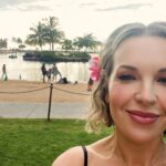 Briana Buckmaster Instagram - Too much to post. What a wonderful weekend with some of my faves. How lucky we are to have each other and to have this be our life. Lucky lucky lucky. Thank you @creationent and thank you #spnfamily 🙏🏻❤️ #spnhon 🤙🏻