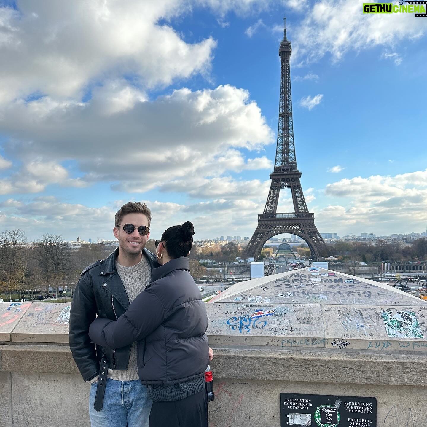 Briana Cuoco Instagram - swipe for my entire personality now!! ❤️ paris, je t’aime ❤️